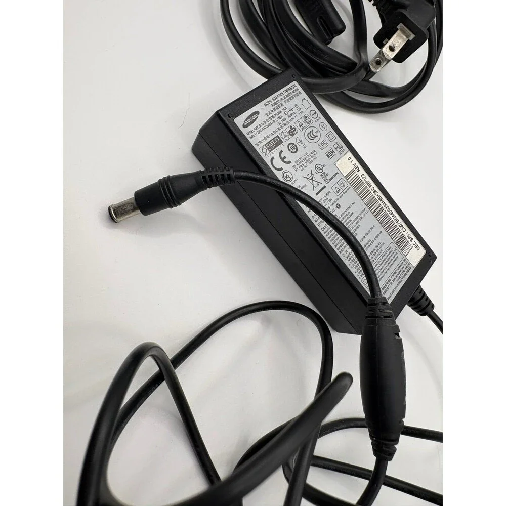 Genuine Samsung PS30W-14J1 14V AC/DC Power Adapter Charger with Cord